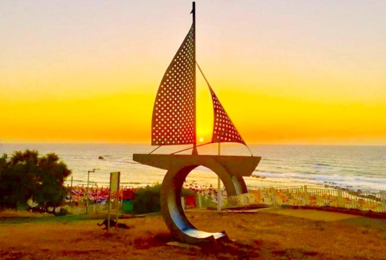 Beachfront Studio Apartment Bat Yam 412 Bagian luar foto